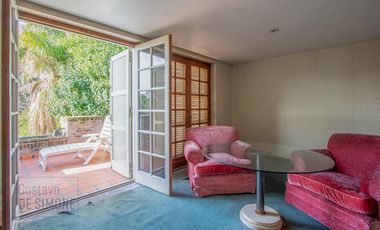 VENTA CASA 9 AMBIENTES - PILETA - LOTE PROPIO - BANFIELD