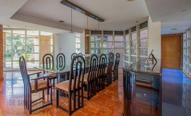 VENTA CASA 9 AMBIENTES - PILETA - LOTE PROPIO - BANFIELD
