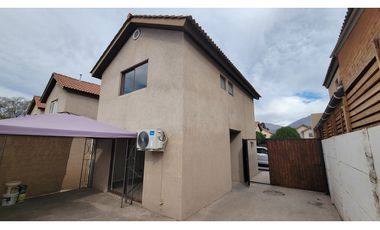 Venta Casa Calle Larga, Cond. San Alfonso 3D 3B