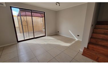 Venta Casa Calle Larga, Cond. San Alfonso 3D 3B