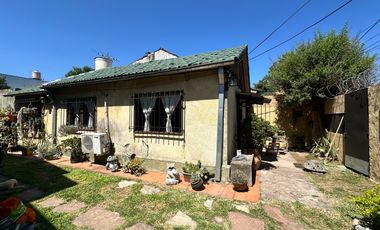 Casa en venta 3 ambientes 2 dormitorios Garín Escobar Apto crédito