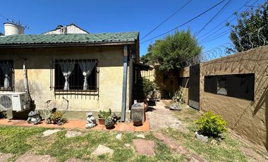 Casa en venta 3 ambientes 2 dormitorios Garín Escobar Apto crédito