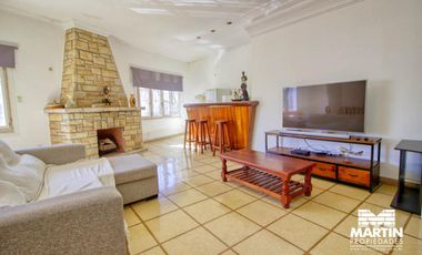 Casa en Venta de 4 Ambientes en Victoria con Patio y Parrilla