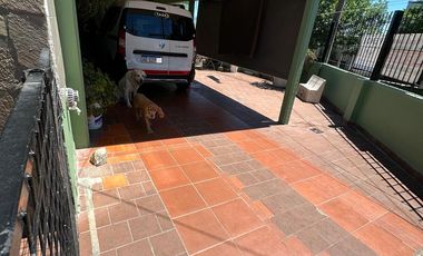 EN VENTA CASA 2 DORMITORIOS ZONA SAN AGUSTÍN