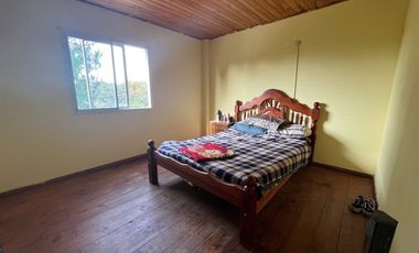 2 QUINTAS EN UNA, 4 DORM, PILETA Y GRAN PARQUIZADO