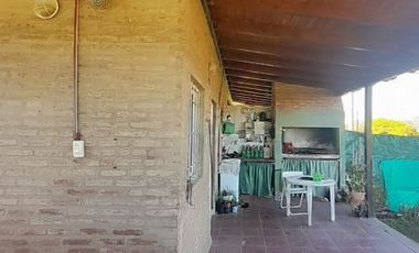 2 QUINTAS EN UNA, 4 DORM, PILETA Y GRAN PARQUIZADO