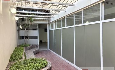 Oficina / Local en Alquiler GRANDE – San Lorenzo, entre Belgrano y Perú, Ciudad de Mendoza