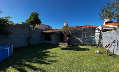 Chalet 3 ambientes venta Banfield