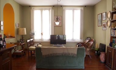 Casa en Venta 4 dormitorios en Olivos, pileta climatizada, jardin, quincho, seguridad 24hs