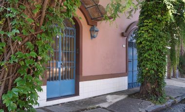 Casa en Venta 4 dormitorios en Olivos, pileta climatizada, jardin, quincho, seguridad 24hs