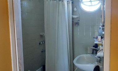 Casa en Venta 4 dormitorios en Olivos, pileta climatizada, jardin, quincho, seguridad 24hs