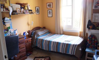 Casa en Venta 4 dormitorios en Olivos, pileta climatizada, jardin, quincho, seguridad 24hs