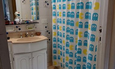 Casa en Venta 4 dormitorios en Olivos, pileta climatizada, jardin, quincho, seguridad 24hs