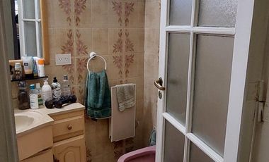 Casa en Venta 4 dormitorios en Olivos, pileta climatizada, jardin, quincho, seguridad 24hs