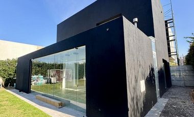 Exclusiva Casa en Alquiler en Windbells