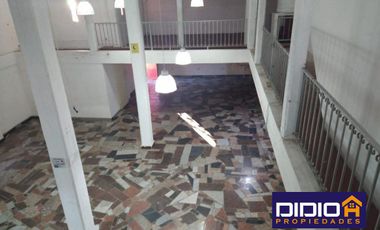 Venta local Burzaco- EN ESQUINA- MAS DE 200 METROS CUADRADOS