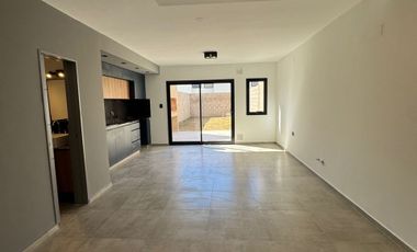 ALQUILER DUPLEX 2 DORMITORIOS CALERA A ESTRENAR