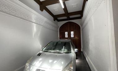 Venta- Casa en Belgrano 5  ambientes c/ Dep.