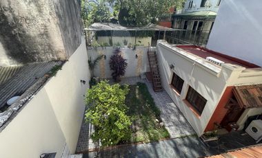 Venta- Casa en Belgrano 5  ambientes c/ Dep.