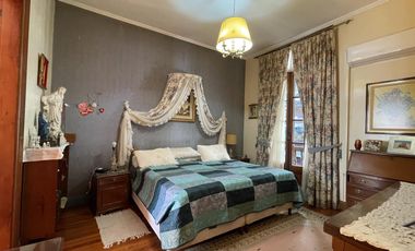 Venta- Casa en Belgrano 5  ambientes c/ Dep.