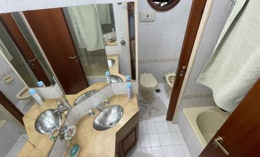 Venta- Casa en Belgrano 5  ambientes c/ Dep.