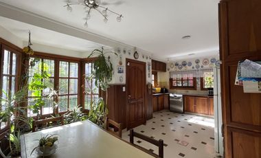 Venta- Casa en Belgrano 5  ambientes c/ Dep.