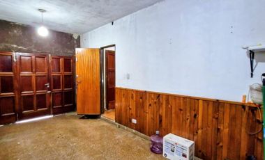 VENTA CASA 4 AMBIENTES COCHERA PATIO PARRILA