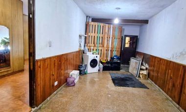 VENTA CASA 4 AMBIENTES COCHERA PATIO PARRILA