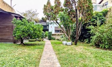 VENTA CASA 4 AMBIENTES COCHERA PATIO PARRILA