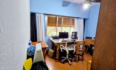 VENTA CASA 4 AMBIENTES COCHERA PATIO PARRILA