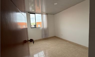 Apartamento con balcón y estudio en piso 6 – Conjunto Roble, Ciudad Verde ✨