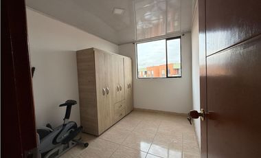 Apartamento con balcón y estudio en piso 6 – Conjunto Roble, Ciudad Verde ✨