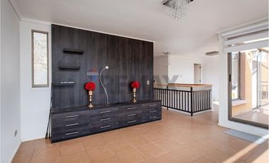 Casa Ciudad de los valles 234 mts útiles 4D +4B
