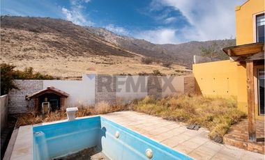 Casa Ciudad de los valles 234 mts útiles 4D +4B