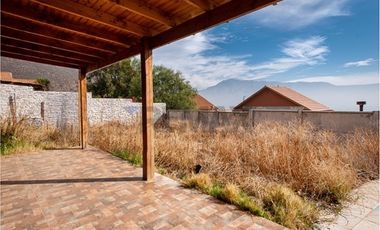 Casa Ciudad de los valles 234 mts útiles 4D +4B