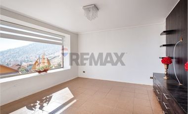 Casa Ciudad de los valles 234 mts útiles 4D +4B
