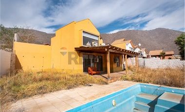 Casa Ciudad de los valles 234 mts útiles 4D +4B