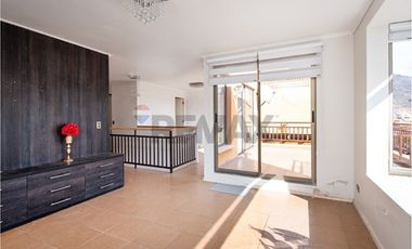 Casa Ciudad de los valles 234 mts útiles 4D +4B
