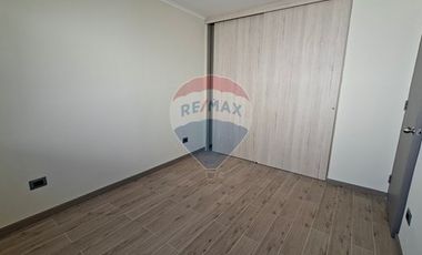 Casa 100% remodelada | comercial | Frente a plaza