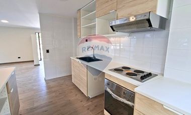 Casa 100% remodelada | comercial | Frente a plaza