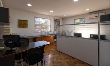 Casona corporativa en Providencia