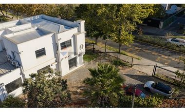 Casona corporativa en Providencia