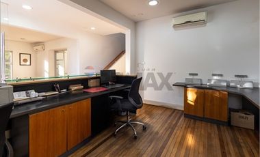 Casona corporativa en Providencia