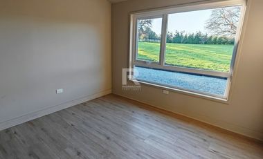 CASA NUEVA DE 3-4 DORMITORIOS, CONDOMINIO STA ROSA, BRAUNAU
