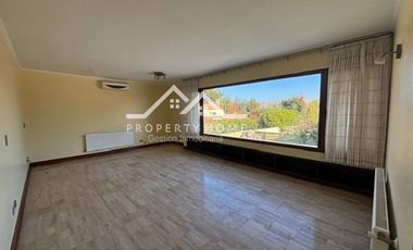 ARRIENDO CASA 4 DORM (2 SUITE) + ESCR + SERVICIO PIEDRA ROJA