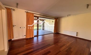 ARRIENDO CASA 4 DORM (2 SUITE) + ESCR + SERVICIO PIEDRA ROJA
