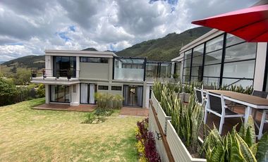 Renta Espectacular Casa En Club House - La Calera