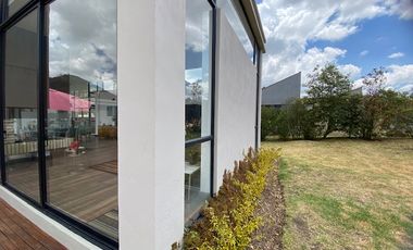Renta Espectacular Casa En Club House - La Calera