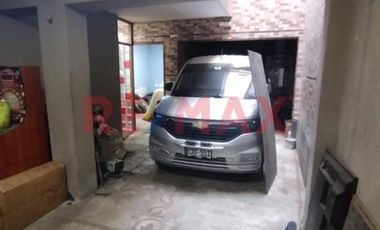 Casa De 3 Pisos En Venta En Sjl – Ideal Para Vivienda + Negocio