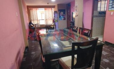 Casa De 3 Pisos En Venta En Sjl – Ideal Para Vivienda + Negocio